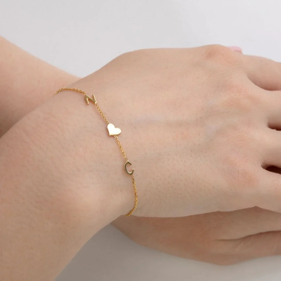 Pulseira de Iniciais Laterais Personalizada