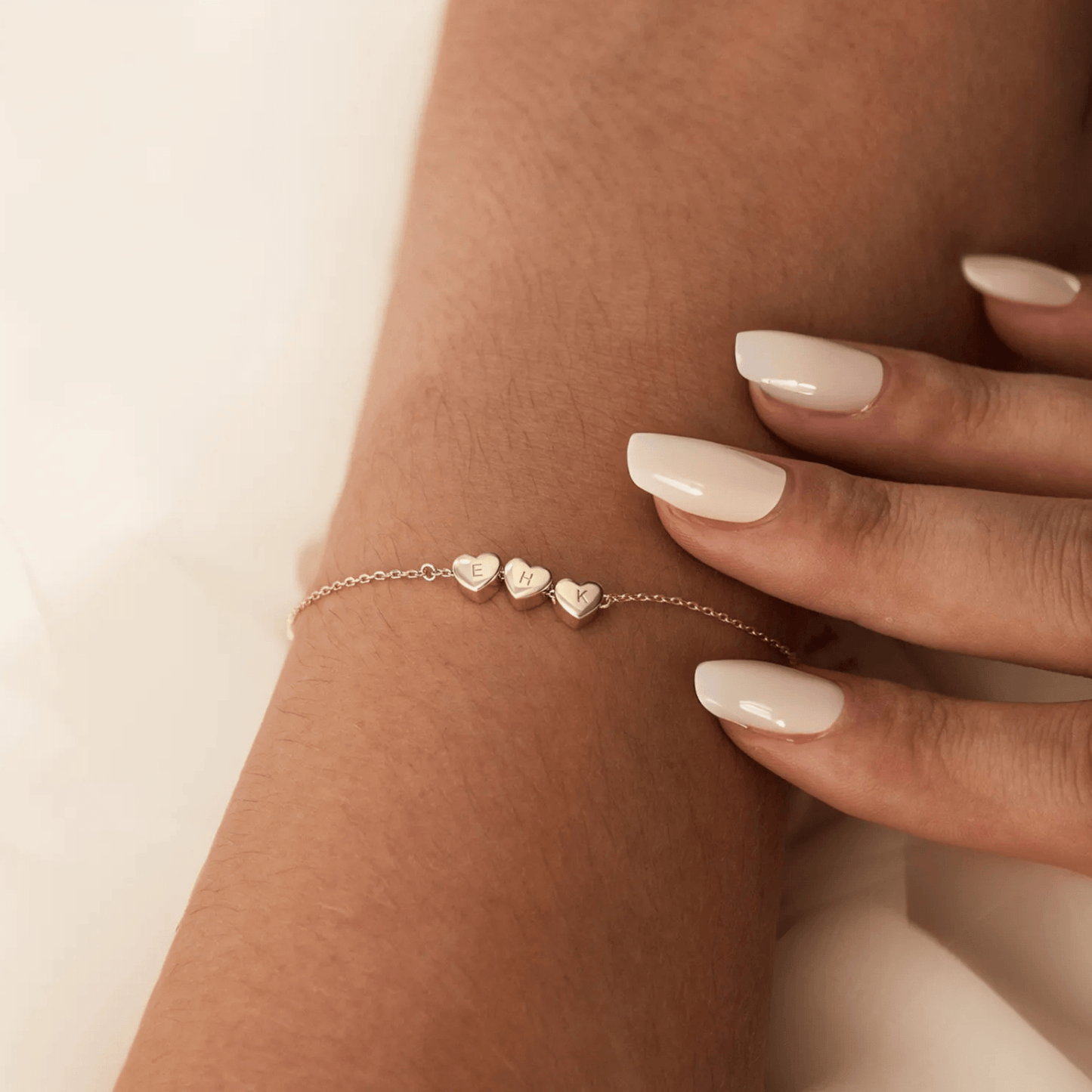 Pulseira em Coração com Inicial Personalizada
